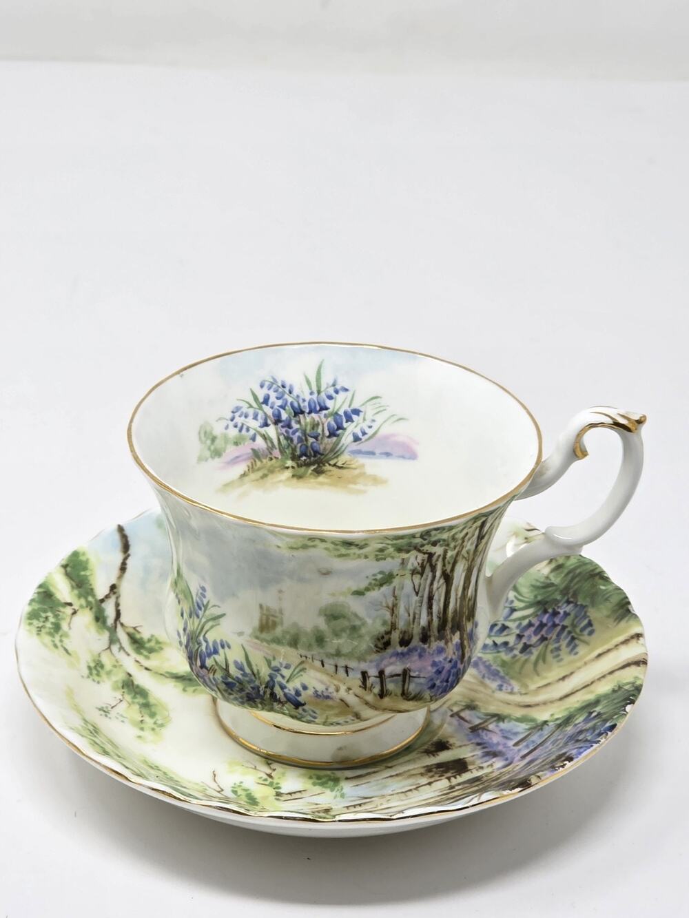 VINTAGE TEA CUP AND SAUCER ROYAL ALBERT "BLUEBELL WOOD" 1970s